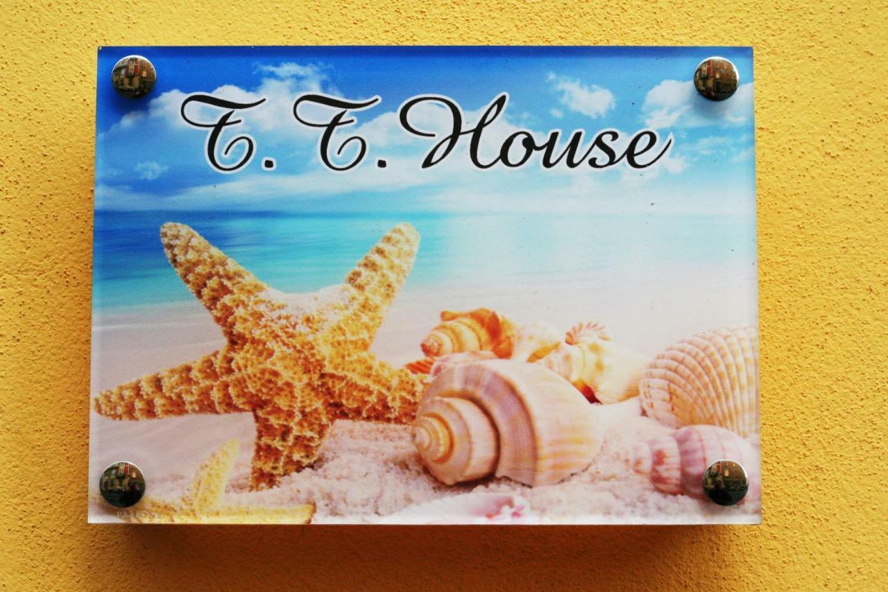 T T House Villa La Spezia Kültér fotó